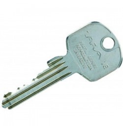 Clé Carmine Tara 16 Sur Numéro Passe